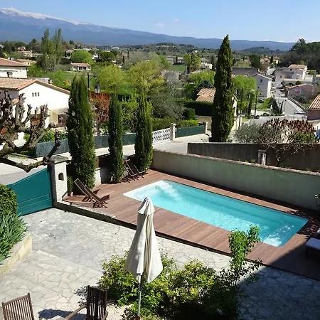 Maison De Vacances La Commanderie Holiday home